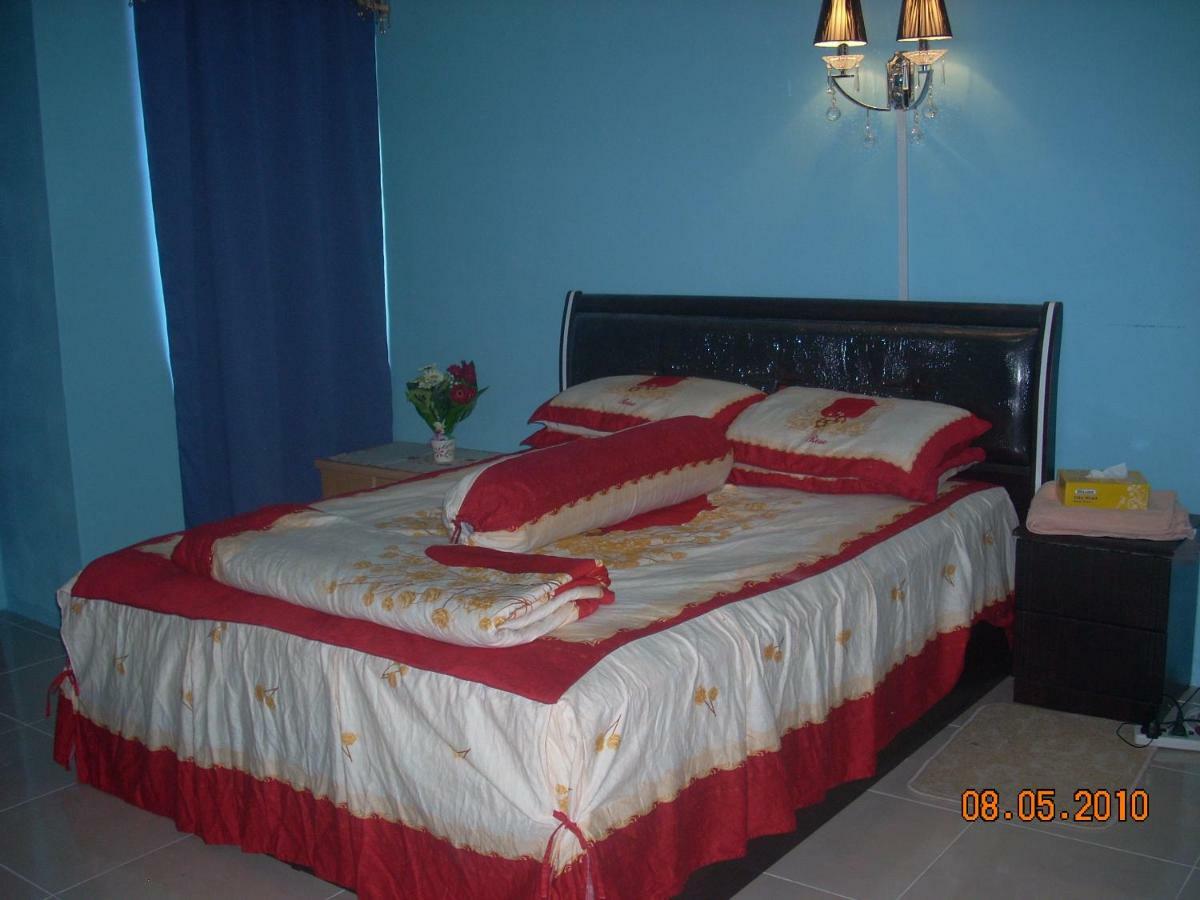 Seri Lagenda Apartment Kuah Esterno foto